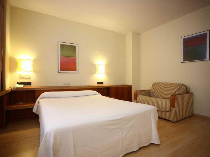 Duque De Wellington Hotel Vitoria-Gasteiz Exterior photo